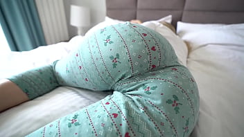 step bro came inside step sister's dream and cum in her pussy!
