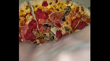 PIZZA FEMALE MASTURBATION -CUM ON FOOD-KINKY FETISH ARAB PORN-TEEN PUSSY-SAUDI-ARABIAN...