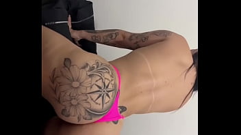 Anal I put the plug in my ass so you can see it up close